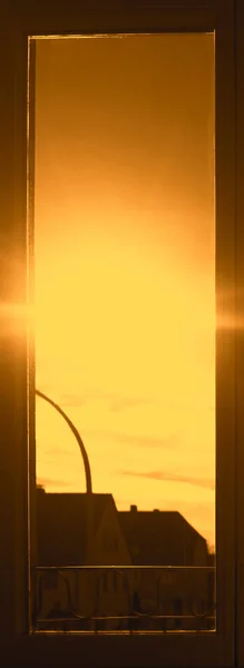 Vista Janela Dourada Ensolarada — Fotografia de Stock