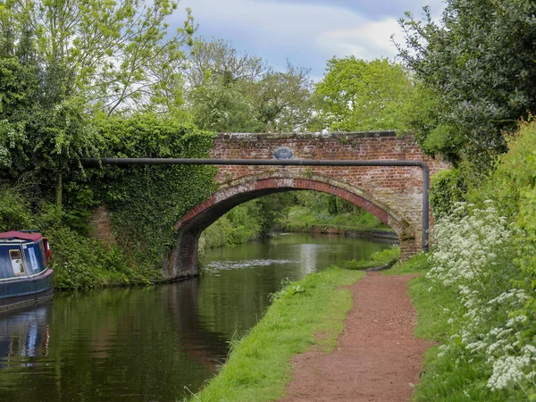 Brücke Mit Schleppweg Penkridge Über Den Staffordshire Und Worcestershire Kanal — Stockfoto