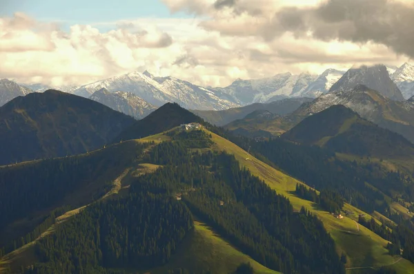 Görkemli Alp Manzarası Manzarası — Stok fotoğraf