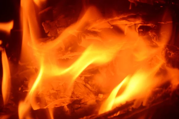 暖炉赤い炎を燃やす — ストック写真