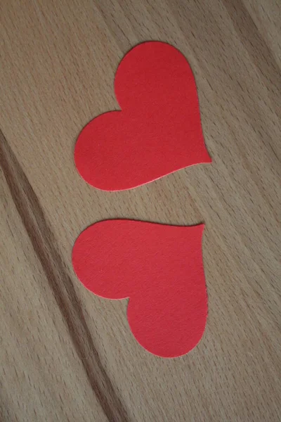 Két Piros Szív Papírból Fából — Stock Fotó