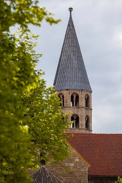 Schilderachtig Uitzicht Prachtige Middeleeuwse Kathedraal Architectuur — Stockfoto