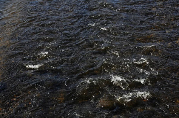 Rivière Qui Coule Rapidement Jour Printemps Ensoleillé — Photo