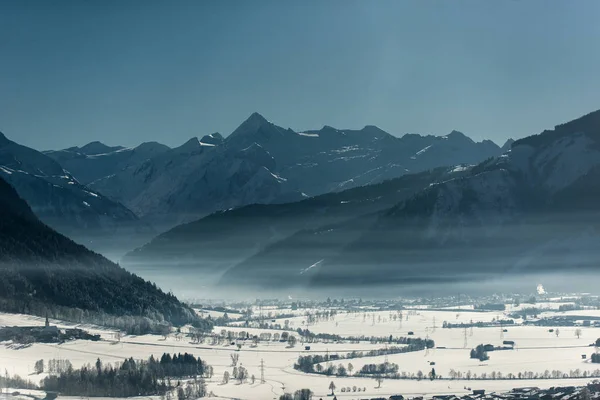 Pinzgauer Saalachtal Med Kitzsteinhorn Vinter Temperatur Inversion — Stockfoto
