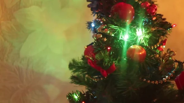 Krásný Malý Svítící Vánoční Stromeček — Stock fotografie