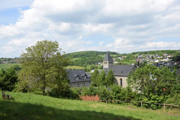 Westerwald Rheinland Pfalz Deutschland Hard Rock Dorf Kirche Ort Dorf — Stockfoto