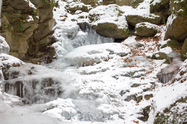 Cascada Pequeña Gefrohrener Una Reserva Natural Forestal Estiria — Foto de Stock