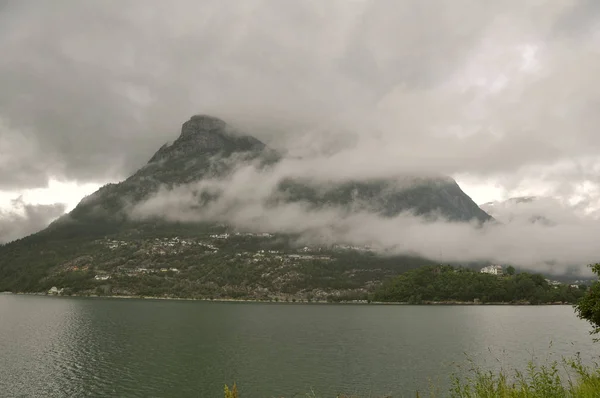 Tempo Chuvoso Fjord — Fotografia de Stock