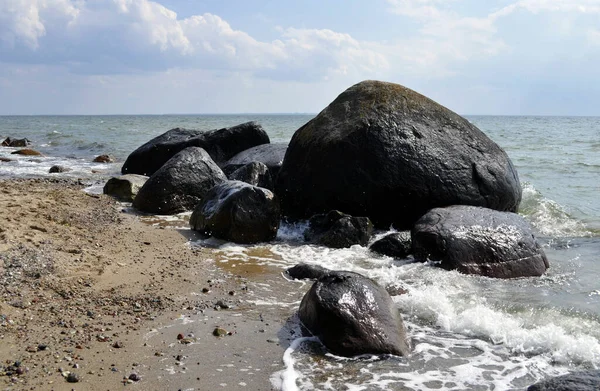 海の石は — ストック写真