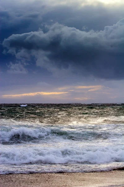 西班牙阿尔梅利亚海岸的风暴海景 — 图库照片