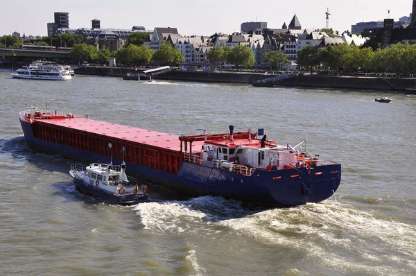 Ships Rhine Cologne — Stok fotoğraf