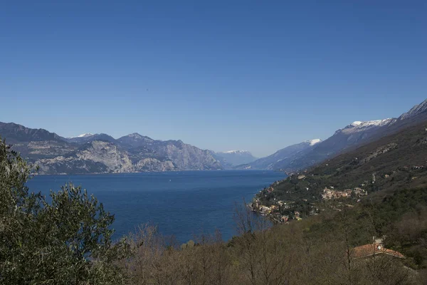 Gardasjön Från Crero Panoramautsikt — Stockfoto