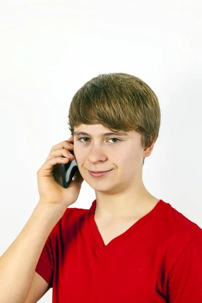Menino Usando Telefone Móvel Moderno — Fotografia de Stock