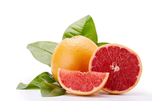 Fresh Juicy Whole Grapefruit Green Leaves Appetizing Slices Ripe Grapefruit — Stock Photo, Image