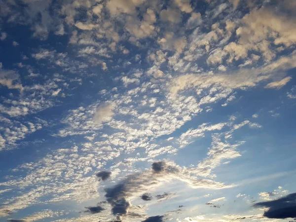 Lucht Wolken Blauw Wit Natuur — Stockfoto