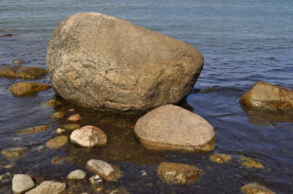 Pierres Sur Rivage Mer Baltique Dans Mer Calme — Photo