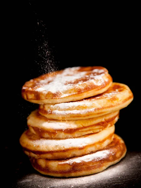 Pfannkuchen Mit Puderzucker — Stockfoto