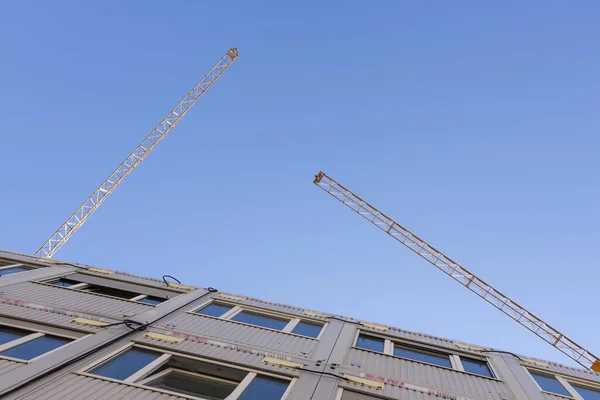 Lança Guindaste Sobre Wohncontainern Canteiro Obras — Fotografia de Stock