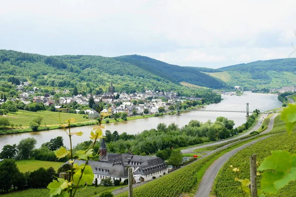 Wehlen Mosel Verão Com Josephshof Primeiro Plano Direito Preensão — Fotografia de Stock