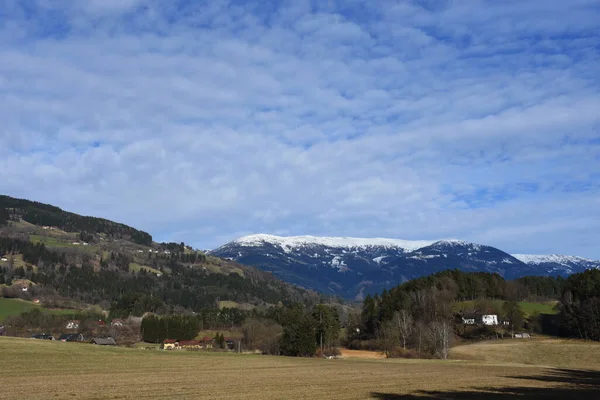 Lendorf Lurnfeld Teurnia Peter Madeira Drautal Spittal Der Drau Primavera — Fotografia de Stock