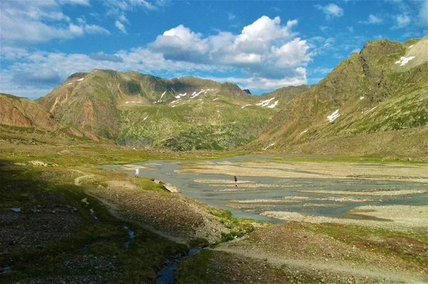 Bergdal Met Kreek Oostenrijk — Stockfoto