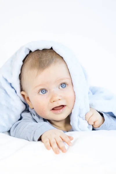 Beautiful Baby Boy Lying Bed White Background — Stock Photo, Image