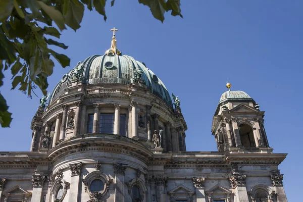 Cúpula Principal Catedral Berlín Con Linterna Cruz Graduación Dorada —  Fotos de Stock