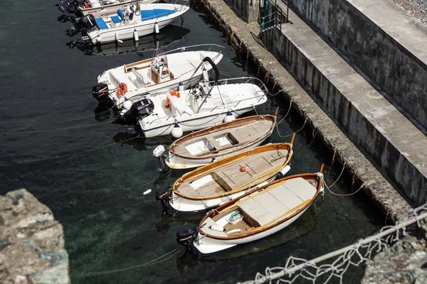 Uitzicht Water Top Boot Antenne Zee Schip Haven Jacht Haven — Stockfoto