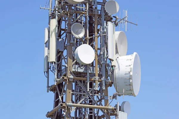 Tour Télécommunication Avec Antennes Dessus Ciel — Photo