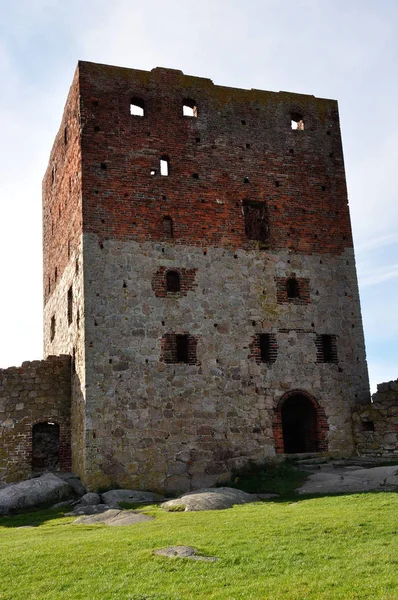 汉默舒斯 Hammershus 欧洲北部最大的毗邻城堡遗址之一 位于伯恩霍姆 — 图库照片
