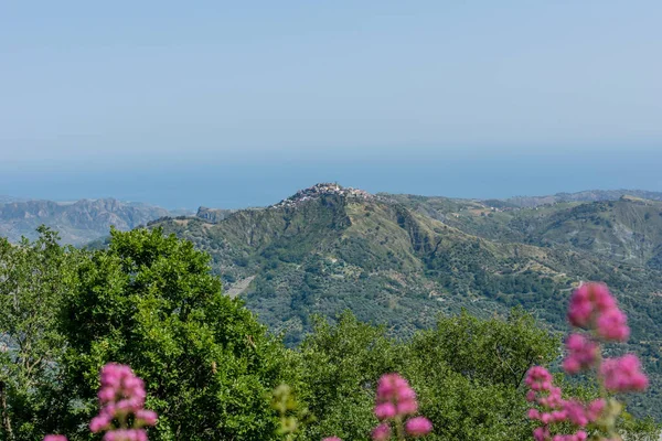 Uitzicht Een Bergdorp Aspromonte — Stockfoto