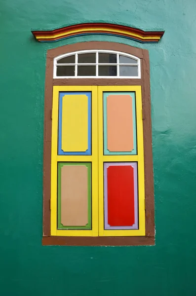 Fenêtres Colorées Détails Sur Une Maison Coloniale Dans Petite Inde — Photo