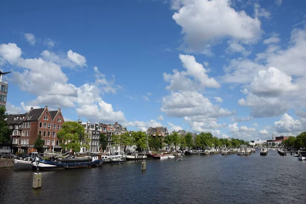 Amstel Kanal Amsterdam Holland Niederlande Fluss Kanäle Schiff Boot Wasser — Stockfoto