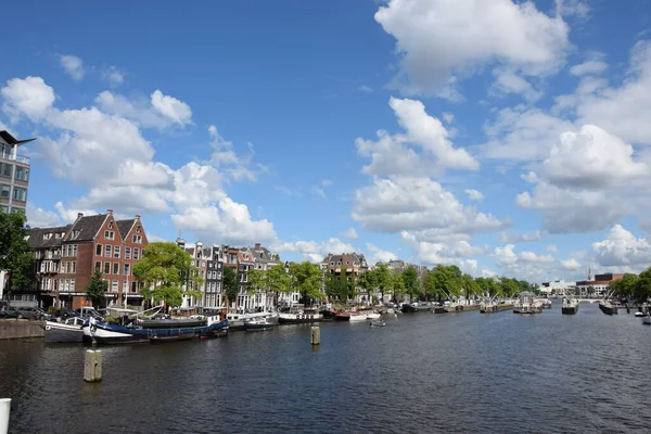 Amstel Kanal Amsterdam Holland Niederlande Fluss Kanäle Schiff Boot Wasser — Stockfoto