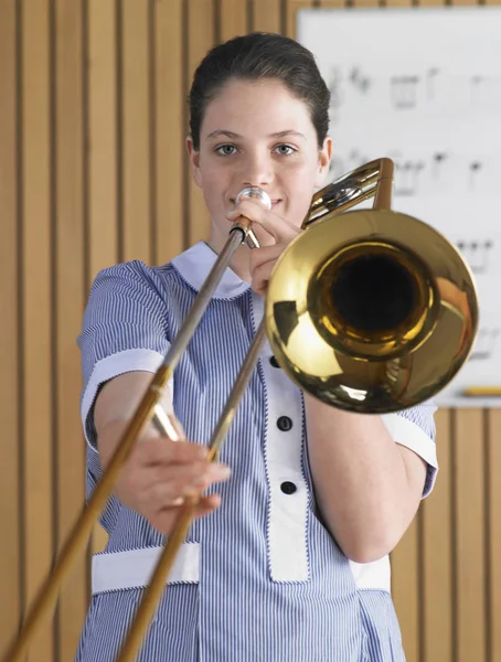 Portrait Female Student Playing Trombone — Stock Photo, Image