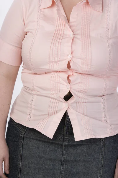 Mittelteil Der Fettleibigen Frau Steht Isoliert Vor Weißem Hintergrund — Stockfoto