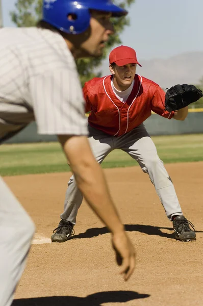 Jovens Jogadores Beisebol Praticando Antes Jogo — Fotografia de Stock