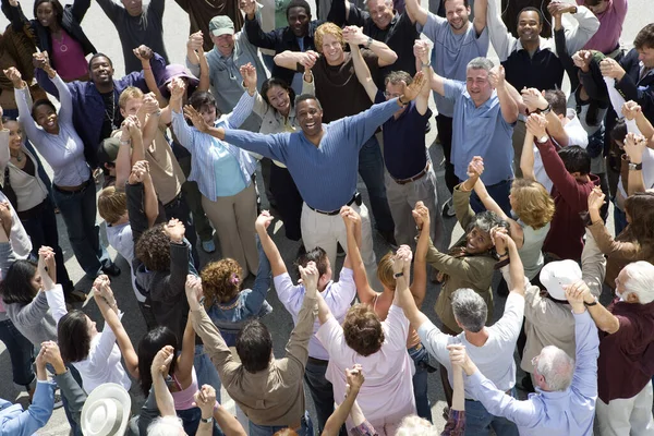 Vista Ángulo Alto Del Hombre Alegre Pie Medio Gente Con — Foto de Stock