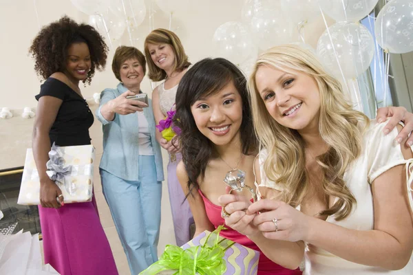 Portrait Bride Sitting Her Friend Showing Big Engagement Ring Hen — Stock Photo, Image