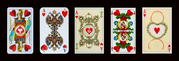 Jugar Las Cartas Sobre Fondo Oscuro — Foto de Stock