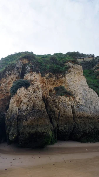 Массивные Скалы Пляже Prainha Алгарве — стоковое фото