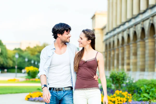 Uomo Donna Giovane Coppia Che Fanno Viaggio Come Turisti Nel — Foto Stock