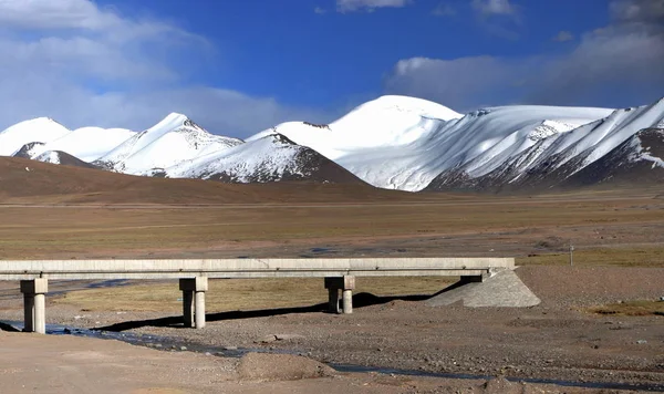 Lhasa Železnice Přes Tibetské Náhorní Plošiny — Stock fotografie