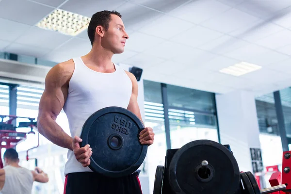 Homme Prenant Des Poids Stand Dans Salle Fitness Préparant Pour — Photo