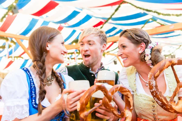 Three Friends Regensburger Dult Eat Giant Pretzels Drink Beer Tent — Stock Photo, Image