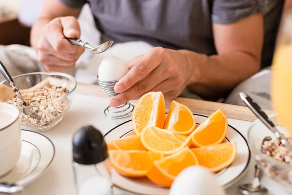 Man Cracking Open Boiled Egg Breakfast Using Spoon Cereal Fresh — Fotografia de Stock