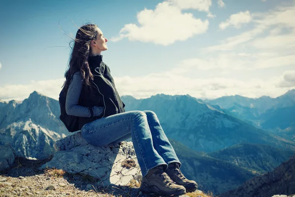 Woman Mountain Hike Having Rest Sitting Rock Looking Valley — Stock Photo, Image