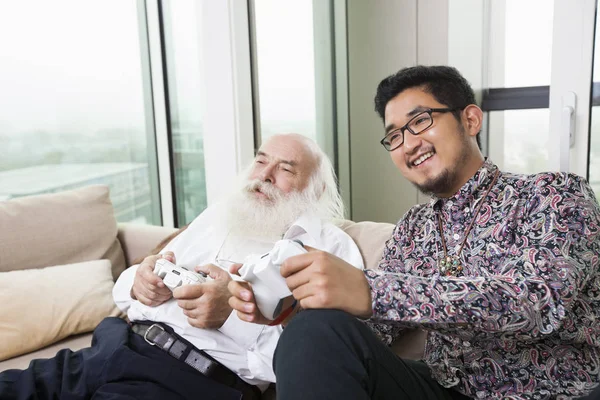 Retrato Del Nieto Jugando Videojuegos Sofá Casa —  Fotos de Stock