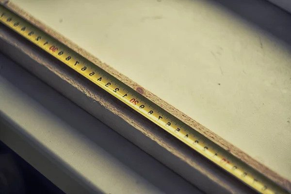 Measuring Tape Close Tree Yellow Theme — Stock Photo, Image