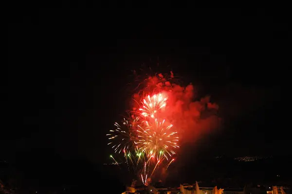 Feuerwerk Himmel Pyrotechnik Explodiert — Stockfoto